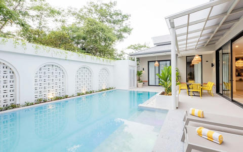 4-Bedroom Luxury Villa with Private Saltwater Pool in Rawai