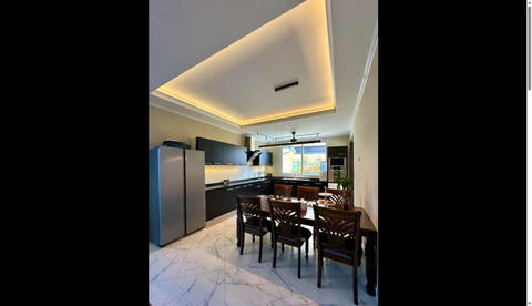 4 Beds 4 Baths - House
