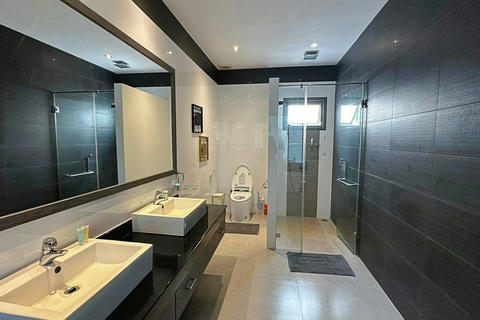 A Private 4 Bedroom Pool Villa For Rent