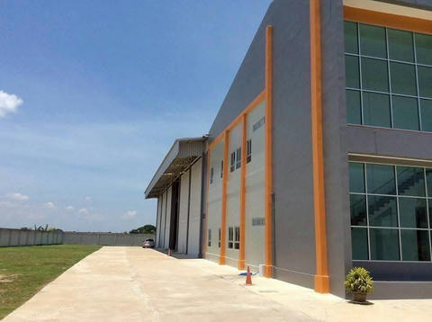 Factory for sale + new office, area 3 rai, Bangna-Trad location, km. 23, next to Suvarnabhumi logistics network. ( Tek_00097 )