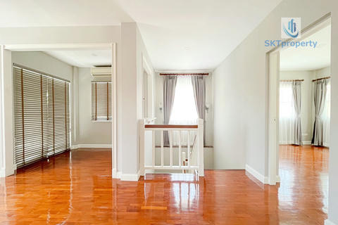 For rent Pool villa 3Bedrooms in Land & House Chalong