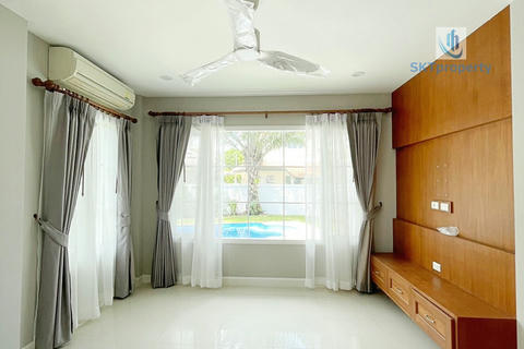 For rent Pool villa 3Bedrooms in Land & House Chalong