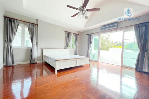 For rent Pool villa 3Bedrooms in Land & House Chalong