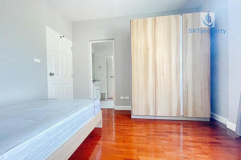 For rent Pool villa 3Bedrooms in Land & House Chalong