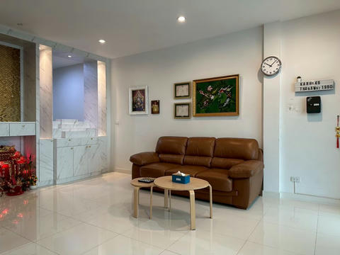 For rent/sale📍Townhouse, can be used as an office ( Tek_00049 )