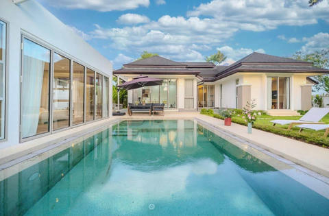 🌴 LUXURY 5-BEDROOM VILLA FOR RENT – BANG TAO / LAYAN, PHUKET