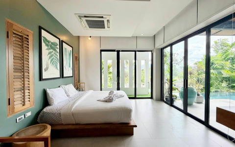 Luxury Mountain-View Villa for Rent – Central Phuket