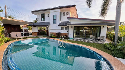 🏡 Luxury Pool Villa for Rent in Chalong, Phuket