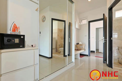 Naiharn Beach Condo 1Bed for rent