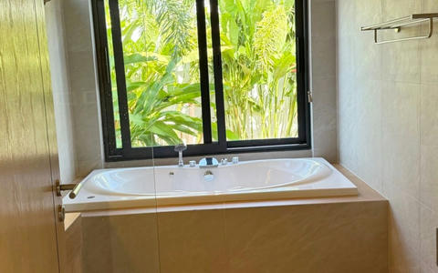 Pool Villa For Rent 4 Bathrooms 4 Bedrooms 1 office Rawai, Phuket