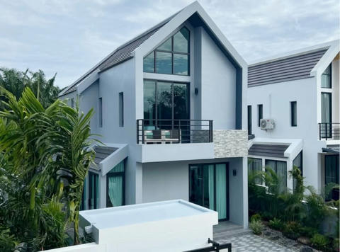 🏡 Private Pool Villa with Rooftop Terrace