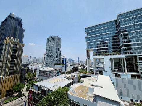 Quattro Thonglor ( Tek_00084 )