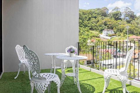 Rent and sell Lovely 4 stories town house ( Tek_00071 )
