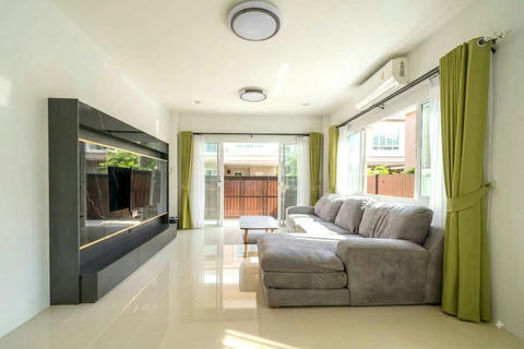 Single House for Rent / Sell