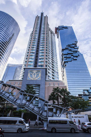The Infinity Sathorn Condo For Rent/Sale Near BTS Chong Nonsi ( Tek_00036 )